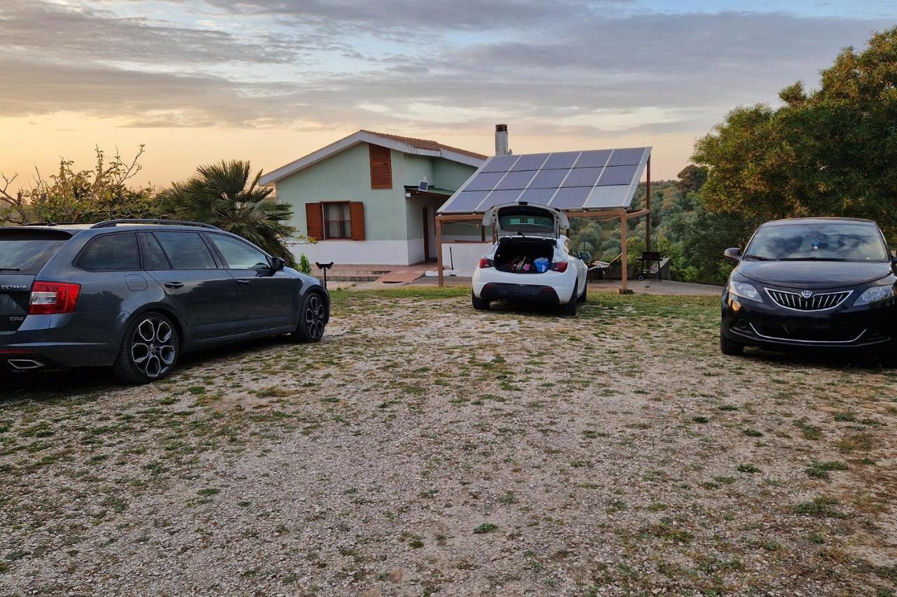 La Valle Incantata - Immerso Nel Verde A 10 Minuti Dal Mare Appartement Sassari Buitenkant foto